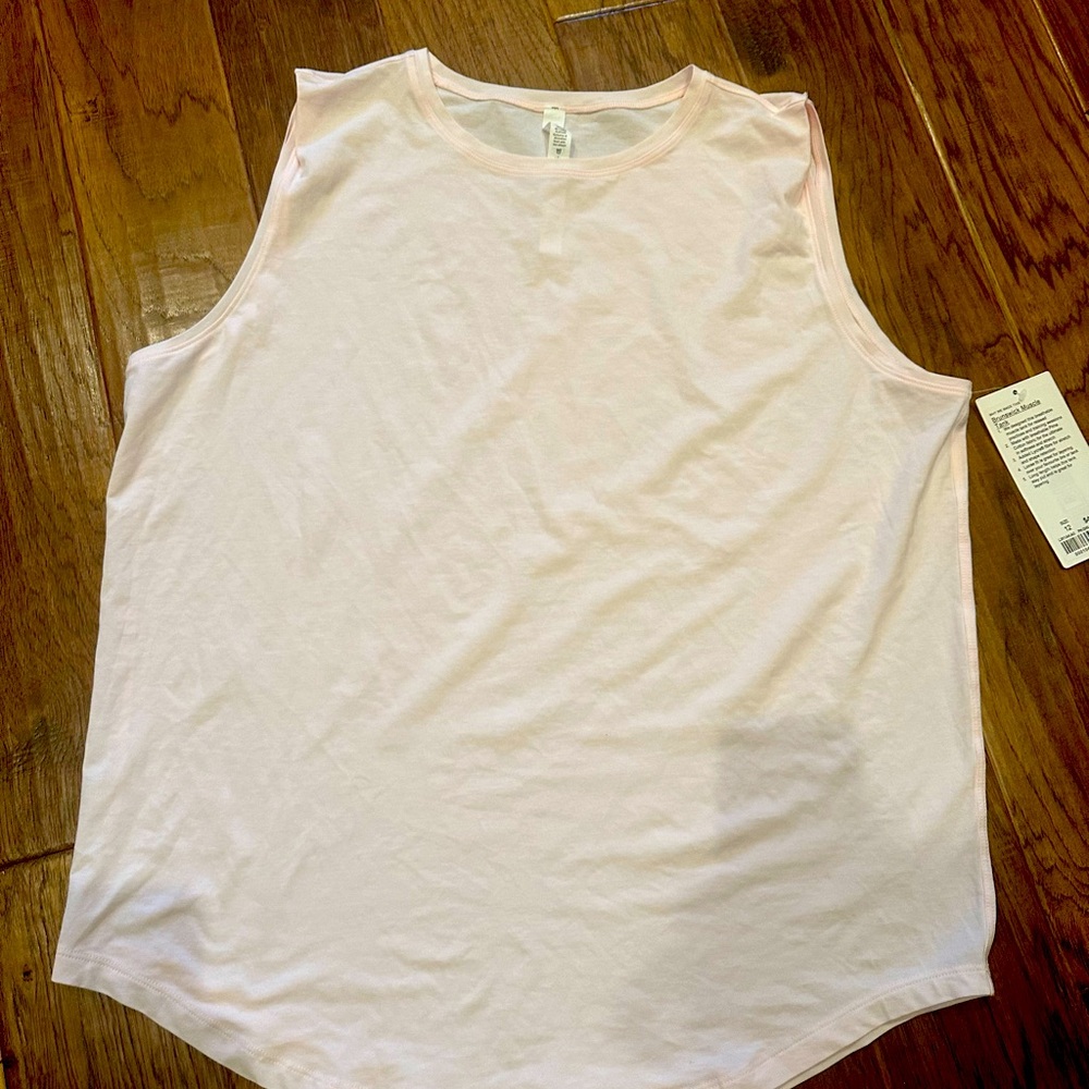 -BNWT- Lululemon Brunswick Muscle Tank
pink